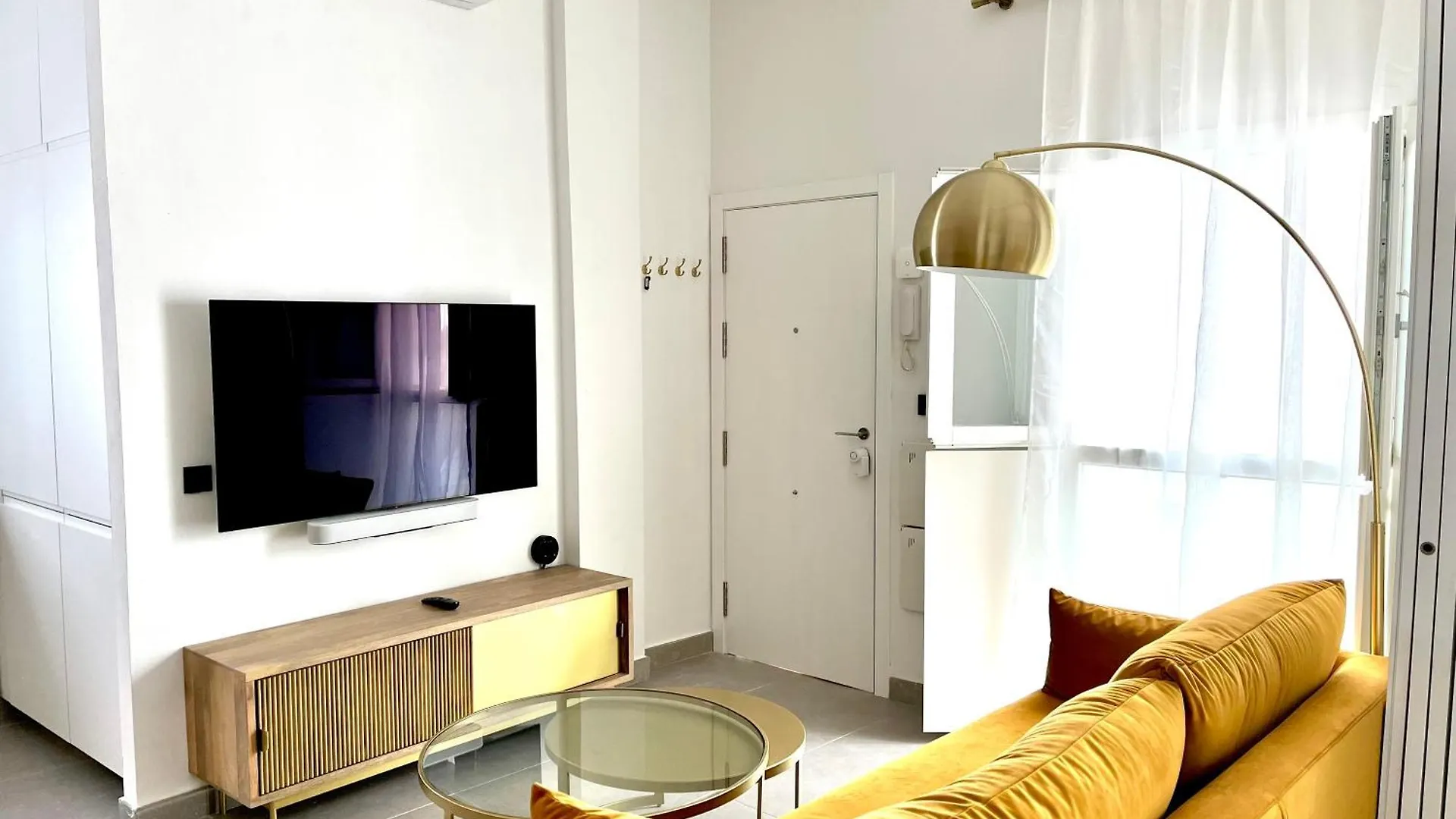 Apartamento Apartamento Nuevo Con Localizacion Excepcional Cádiz 0*,  España